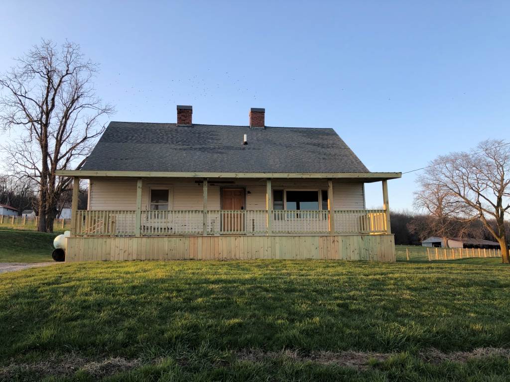 Elkhart Hill Farm Elkhart, Illinois